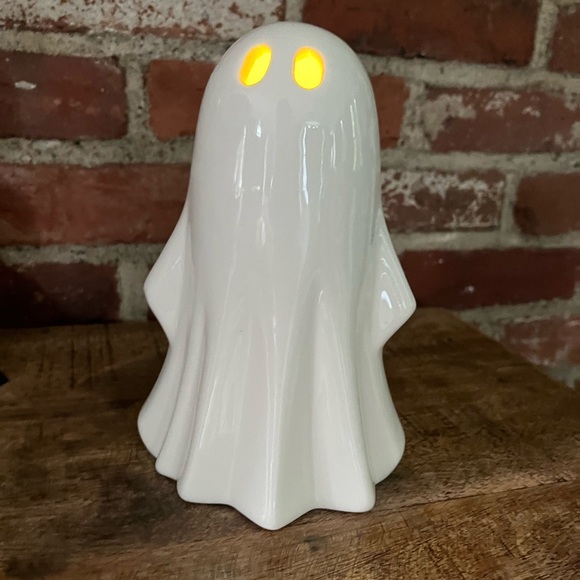 Goblins and ghouls set of three ghosts great for Halloween day light up NWT - Picture 2 of 6